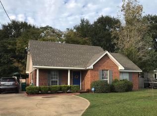 153 Mossey Ln, Millbrook, AL 36054