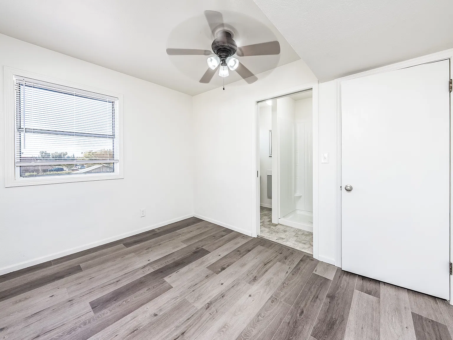 Villa Ave, Clovis — Photo 3