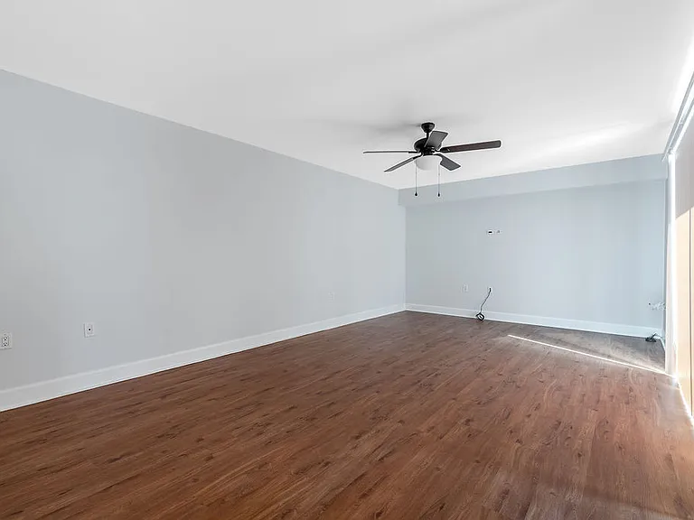 185 Charter Way — Photo 7