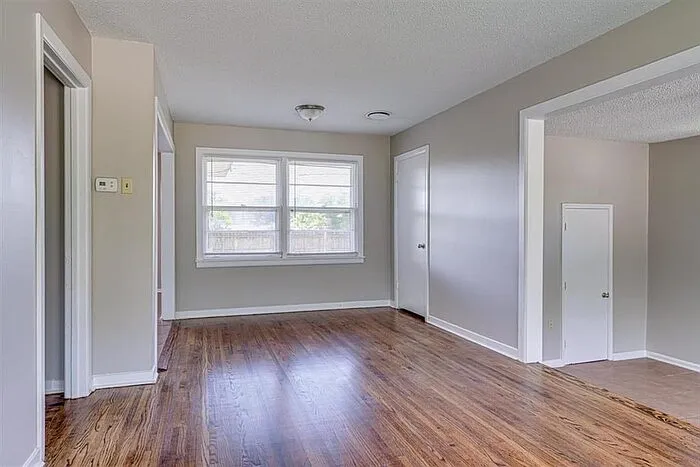 1749 Dearing Rd — Photo 12