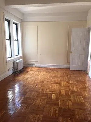 Rented by Roberto Guilbet, LREB | media 30