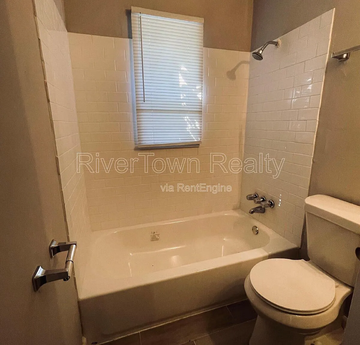 2 bed, 1.0 bath, 785 sqft, $795 — Photo 3