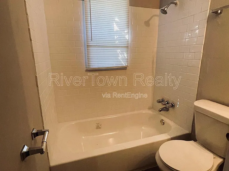3089 Waynoka Ave #1 — Photo 2