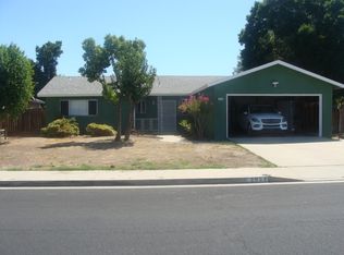 2933 Claremont Ave, Clovis, CA 93611