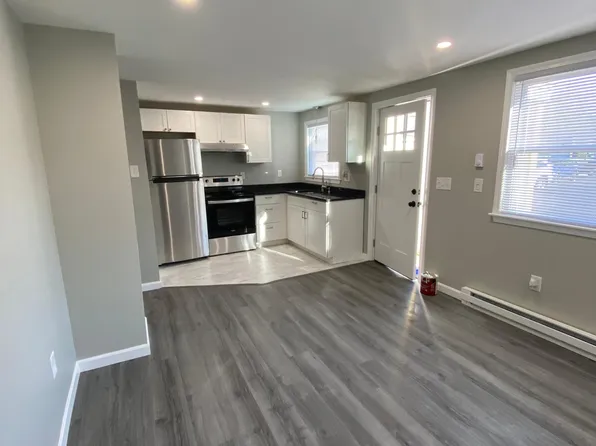 337 King Philip St #3, Raynham, MA 02767