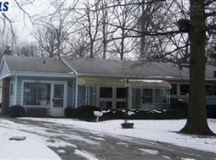 2519 Medford Dr, Fort Wayne, IN 46803