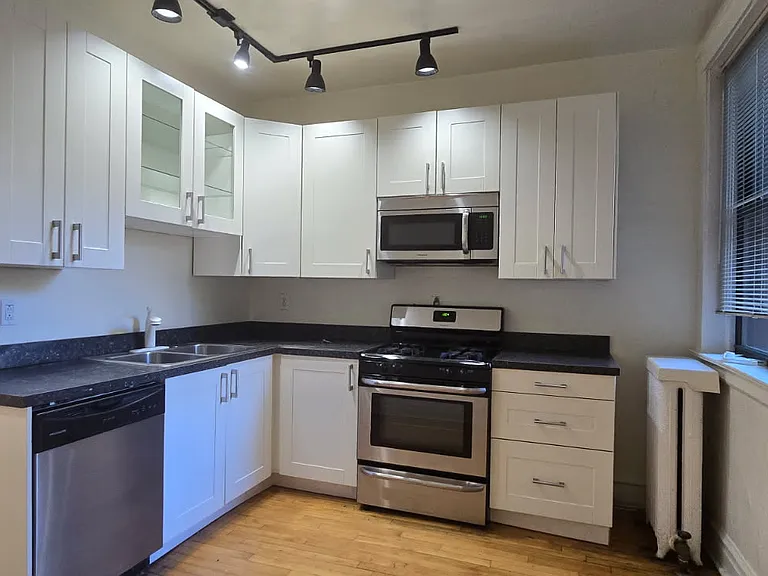 5631-39 S. Kenwood Ave. — Photo 3