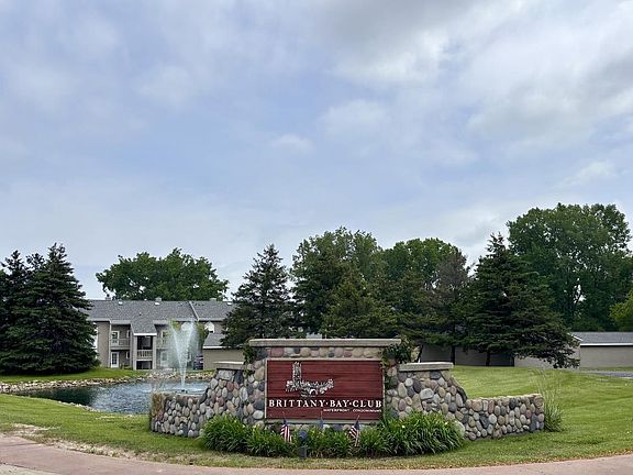 2nd image of 717 E Lakeview ROAD #8