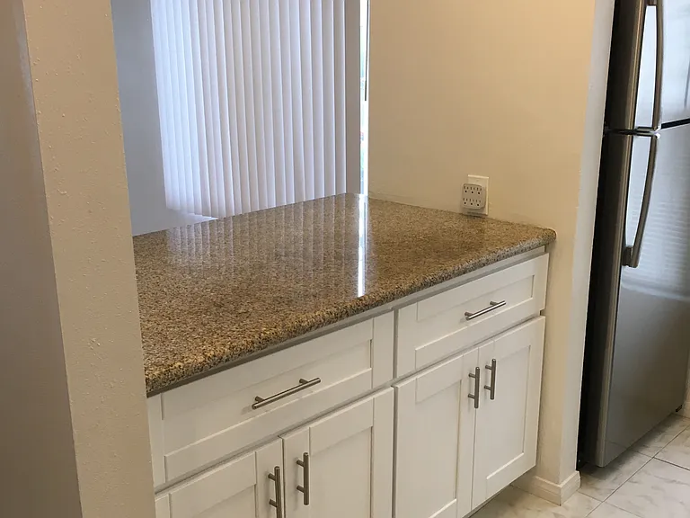 The Metropolitan Apts — Photo 12