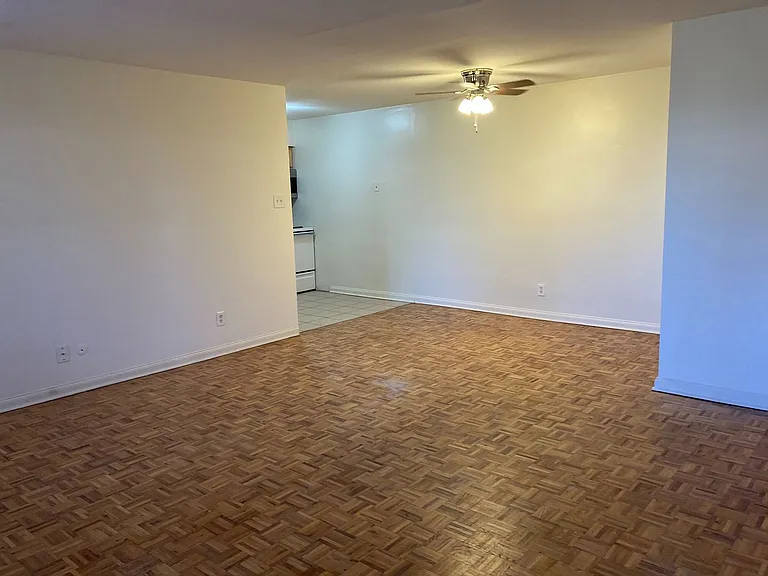 16 W Montgomery Ave — Photo 23