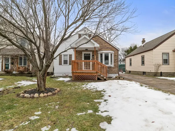 933 Wyoming Ave, Erie, PA 16505