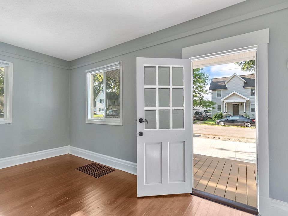 1st image of 43 Margaret St