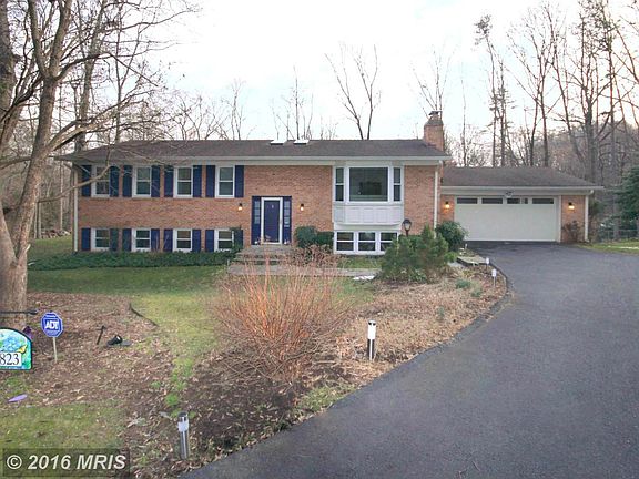 2nd image of 9823 Bridleridge Ct
