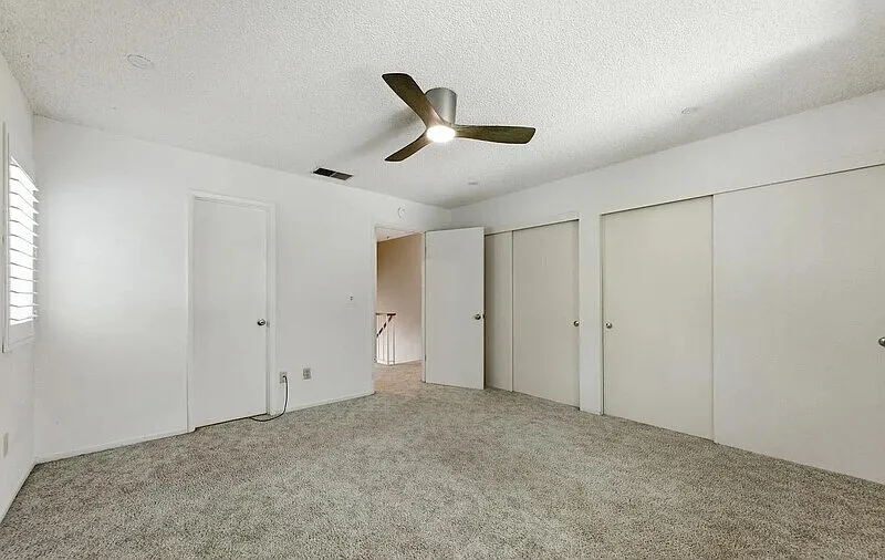 2 bed, 2.0 bath, 976 sqft, $2,200 — Photo 2