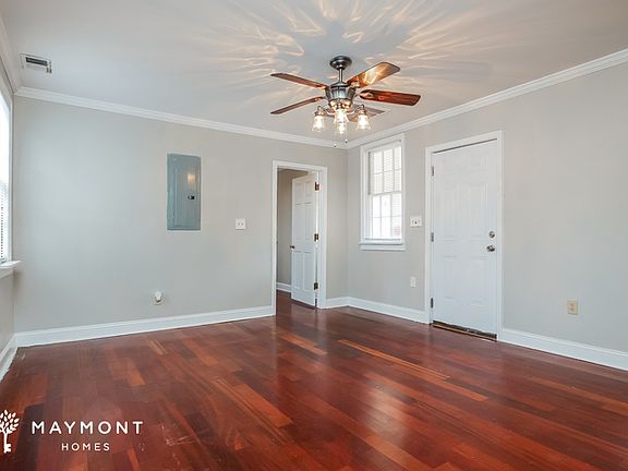 3rd image of 18 Line St APT D