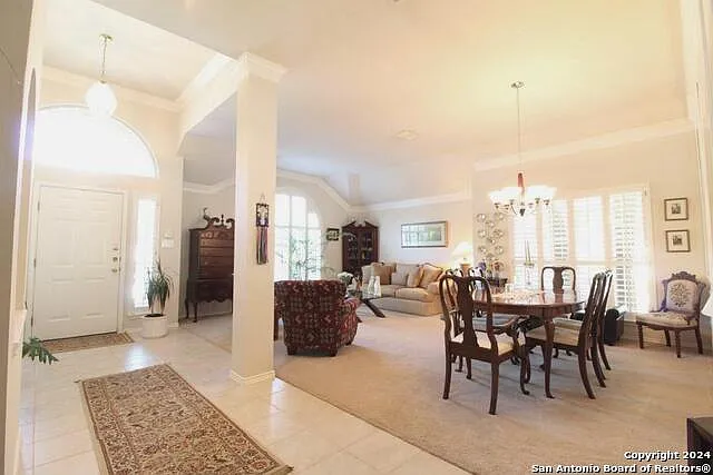 4 bed, 2.0 bath, 2443 sqft, $2,995 — Photo 2