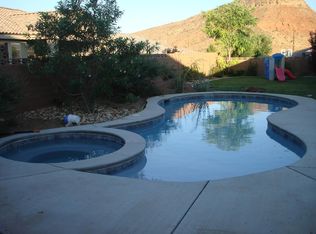 968 E Silver Falls Dr, Washington, UT 84780