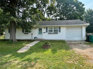 708 S 25th St, Mattoon, IL 61938
