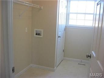 2nd image of 100 Fieldstone Dr
