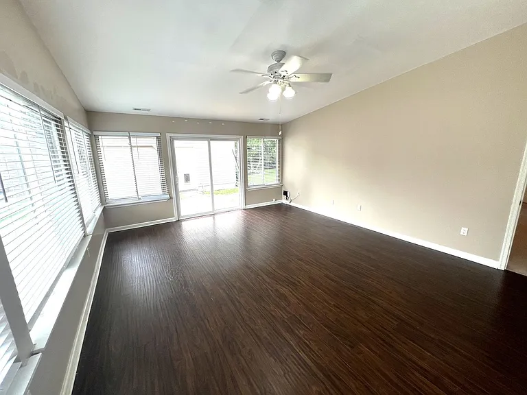 421 Brian Ave — Photo 21
