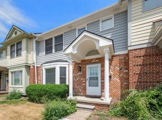 1049 Woodward Hts, Ferndale, MI 48220