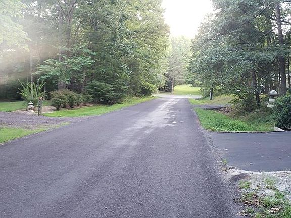 street left towards beachfitness