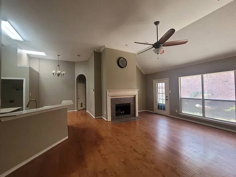 8432 Grand Canyon Dr — Photo 8