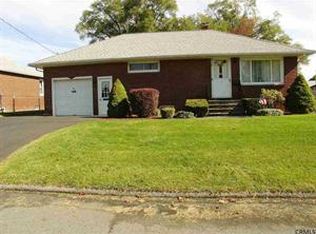 6 Birch Tree Rd, Albany, NY 12205