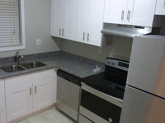 2nd image of 6216 Overlook Rd