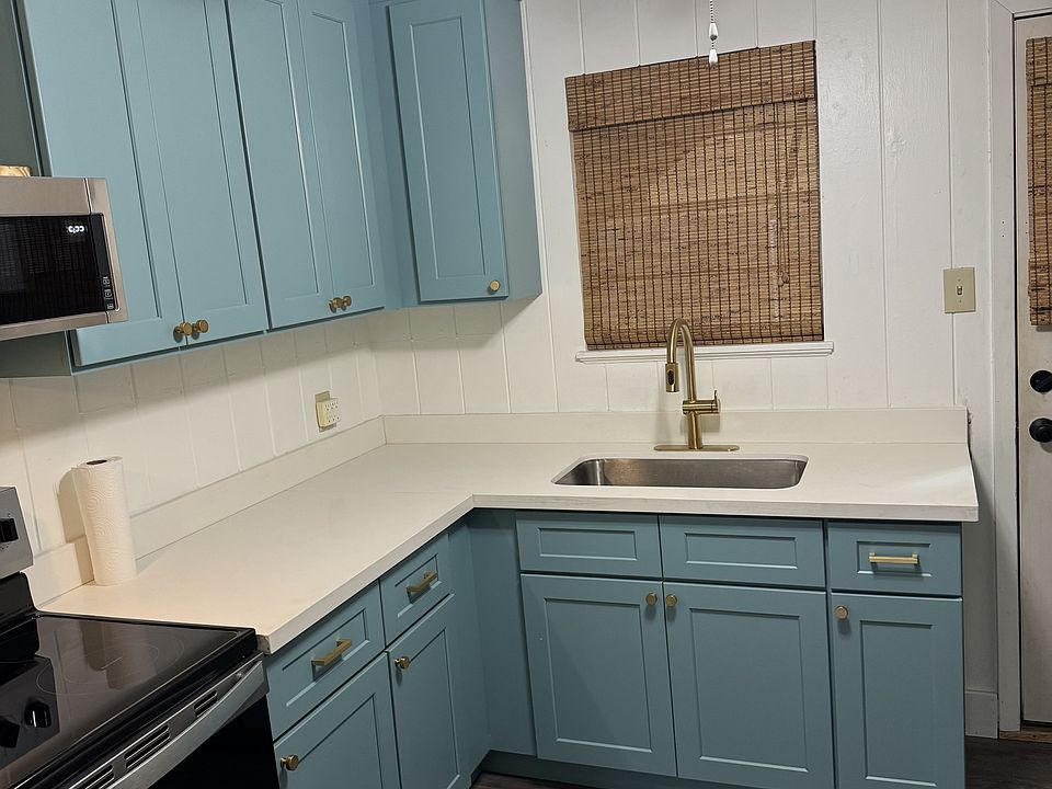 1st image of 1010 S College Rd APT 1