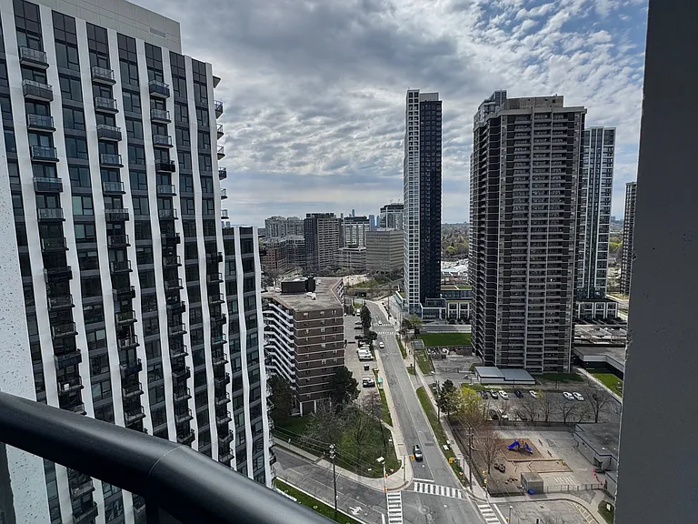 25 Cordova Ave #Penthouse 05 — Photo 16