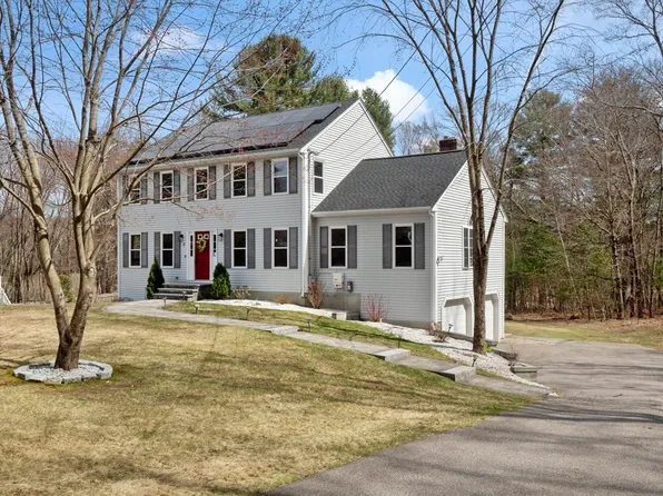 5 Fieldstone Way, Hopedale, MA 01747
