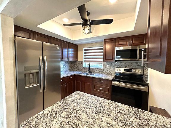 5th image of 2610 Barkley Drive E #D