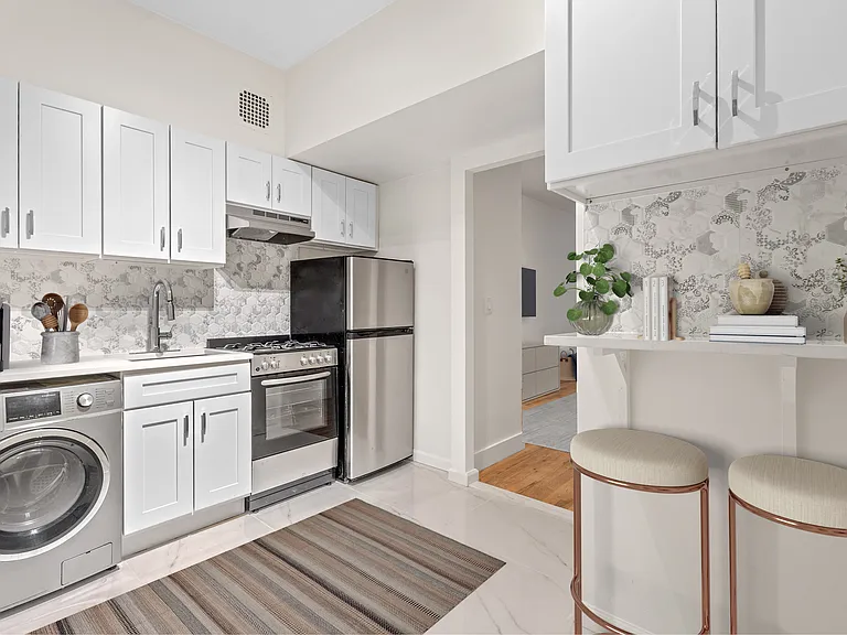 1332 3rd Ave #1-C — Photo 3