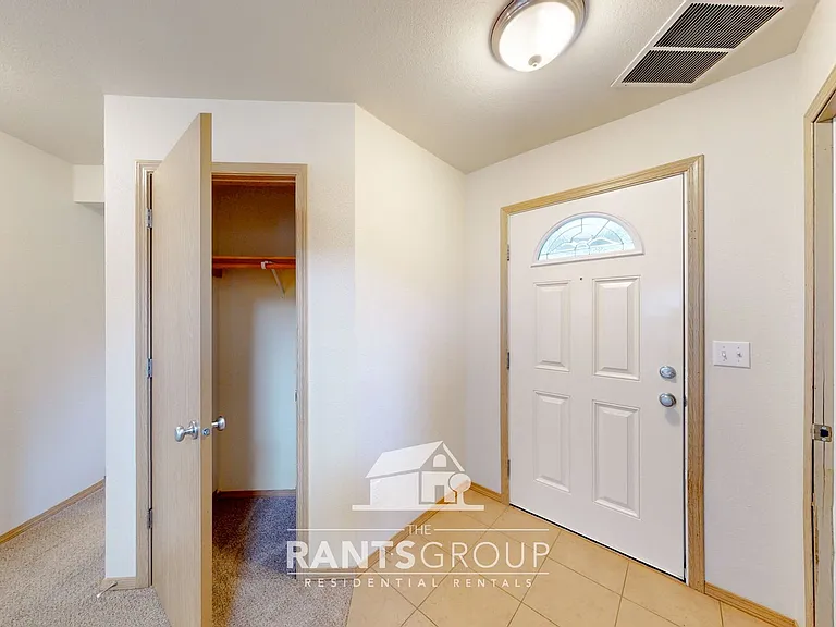 1316 Mills Landing Ct SE — Photo 2