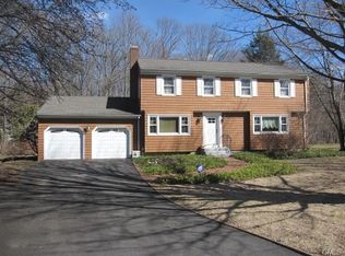 20 Captains Walk, Trumbull, CT 06611