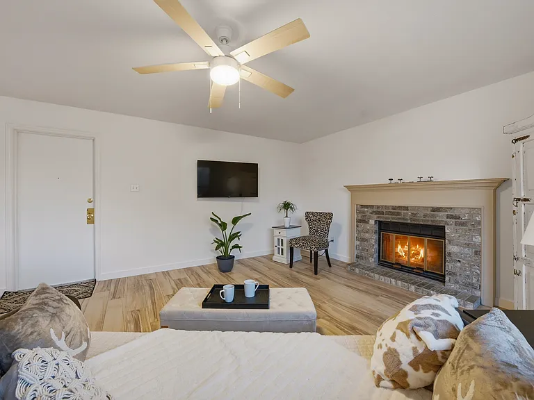 12901 Silver Creek Dr — Photo 7