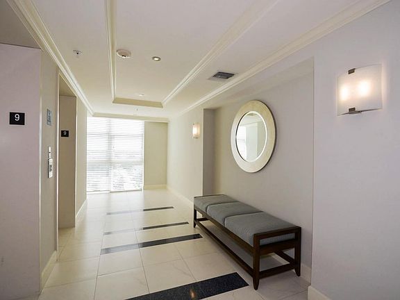 4th image of 625 Casa Loma Blvd Unit 901