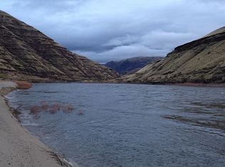 31378 Snake River Rd, Asotin, WA 99402