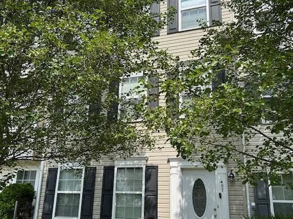 407 Dickens Dr, Lancaster, PA 17603