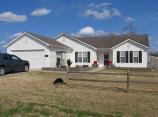 105 Rolling Meadow Dr, Richlands, NC 28574