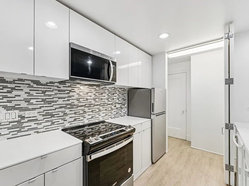 Lofts at 629