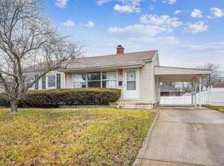 1962 E Beaumont Rd, Columbus, OH 43224