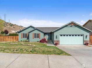 1936 Grandview Loop, Wenatchee, WA 98801