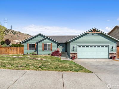 1936 Grandview Loop, Wenatchee, WA, 98801