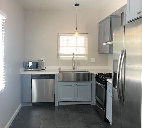 3rd image of 108 N Sweetzer Ave #6236689