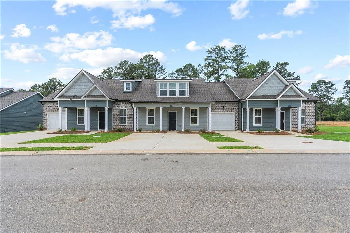2 bed, 2.0 bath, 1285 sqft, $1,900 — Photo 3