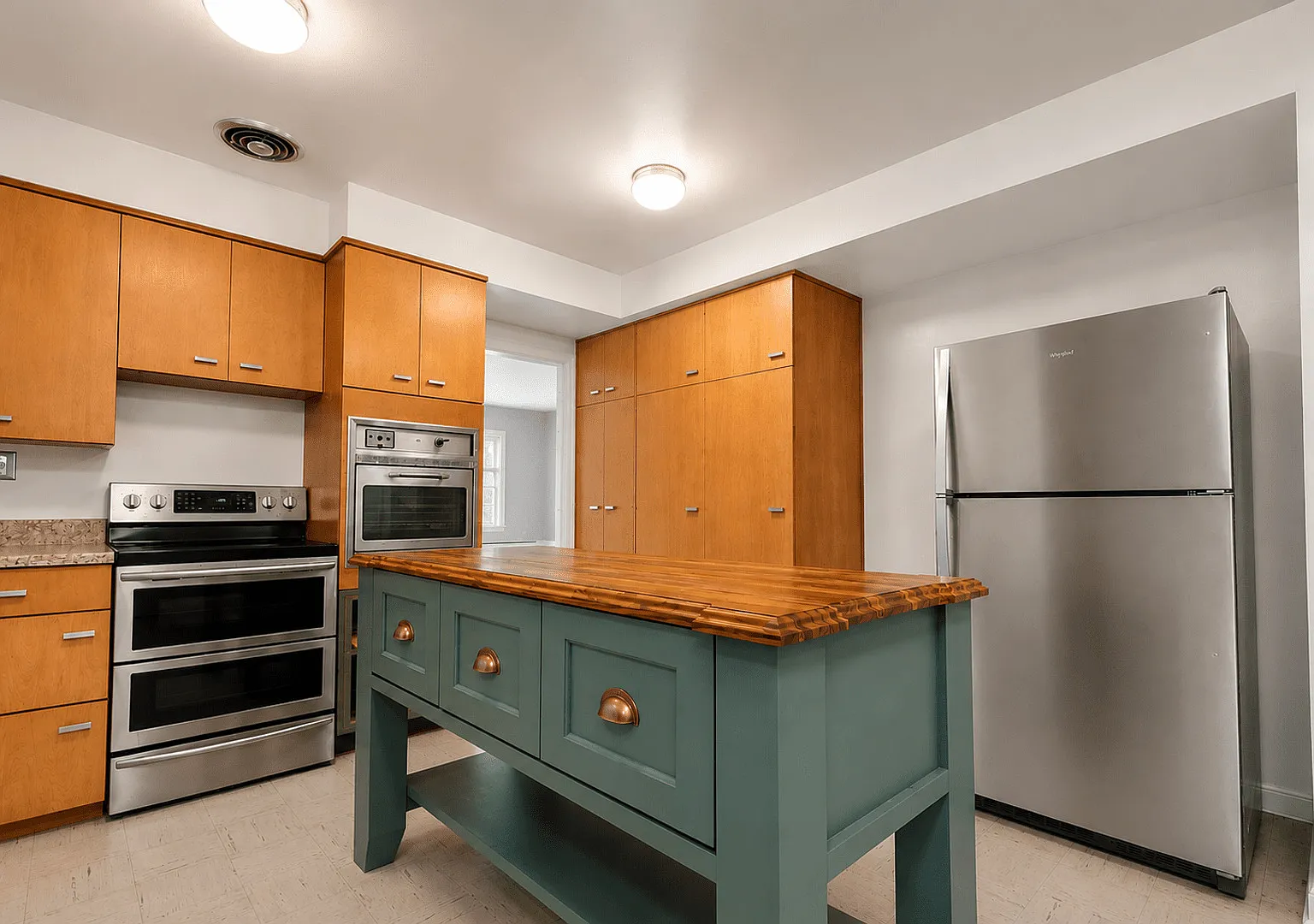 Webb Apartments — Photo 2