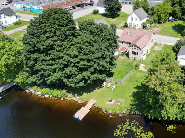19 Lake Street, Lincoln, ME 04457