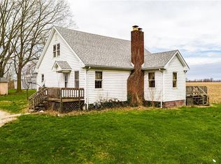 2123 N 1800th St, Saint Elmo, IL 62458